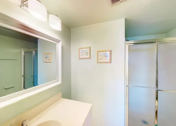Coastal With Pools Game Gym Sauna & Ac Holiday home *