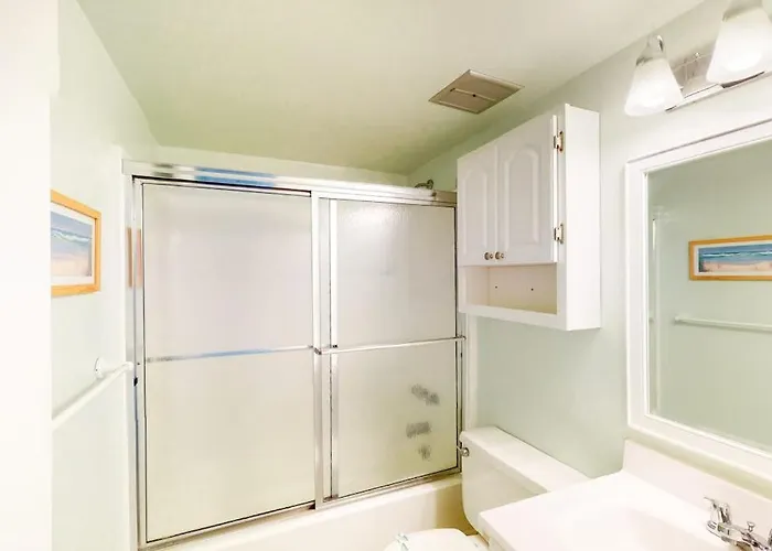 Coastal With Pools Game Gym Sauna & Ac Holiday home *
